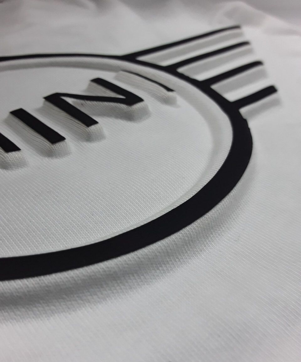 Embossed-Debossed-com-prensa-04