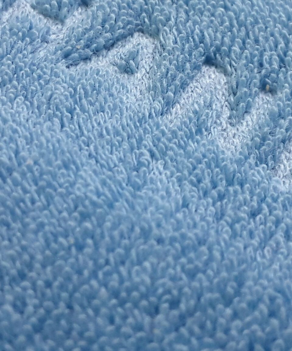 Embossed-Debossed-com-prensa-10